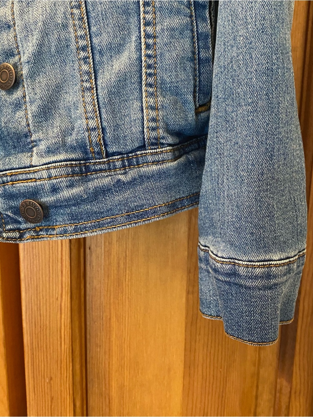 Old Navy Medium Wash Denim Jacket - Picture 3 of 9